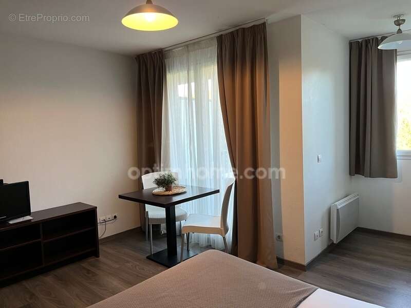 Appartement à EQUEMAUVILLE