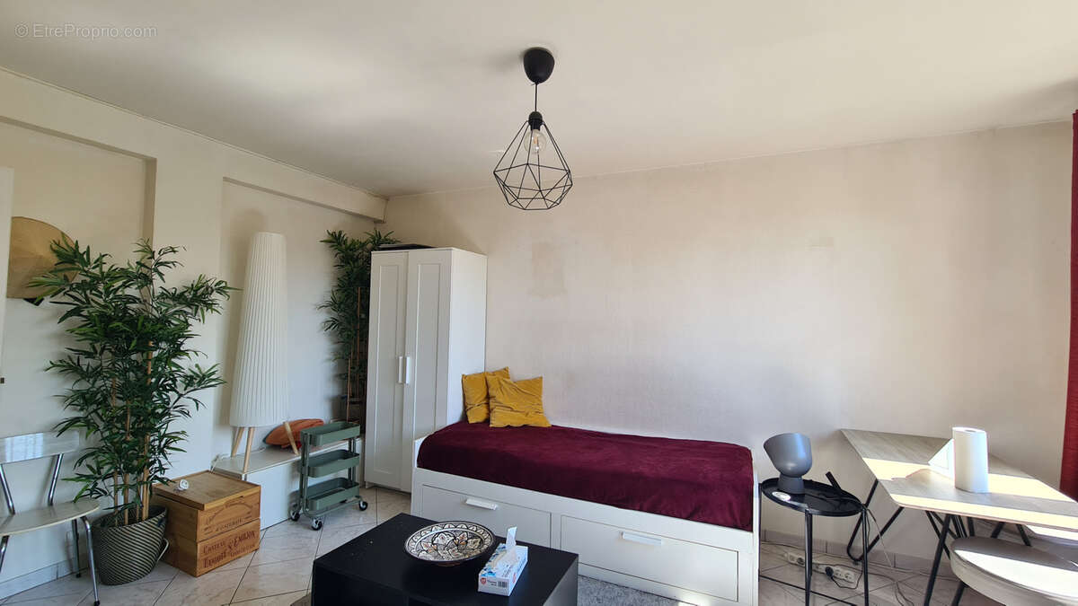 Appartement à THIAIS