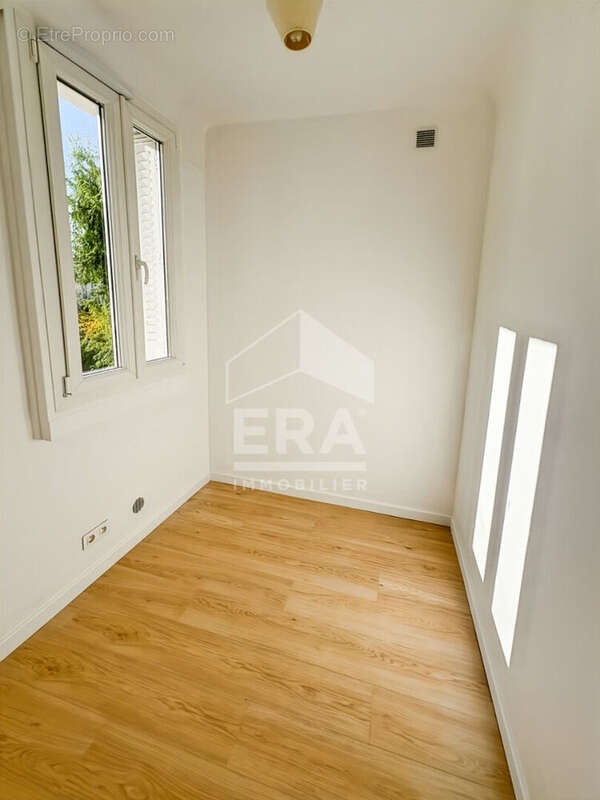 Appartement à PARIS-20E