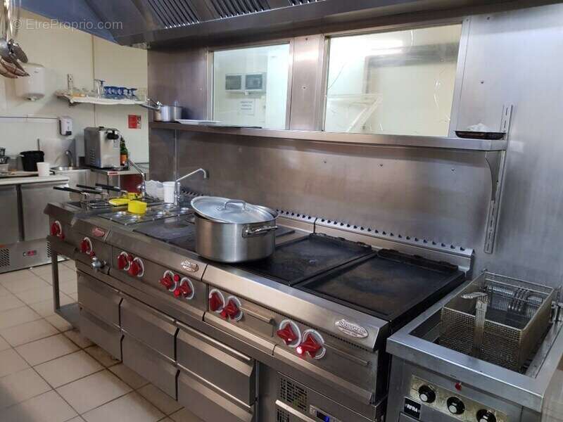 Commerce à LES SABLES-D&#039;OLONNE