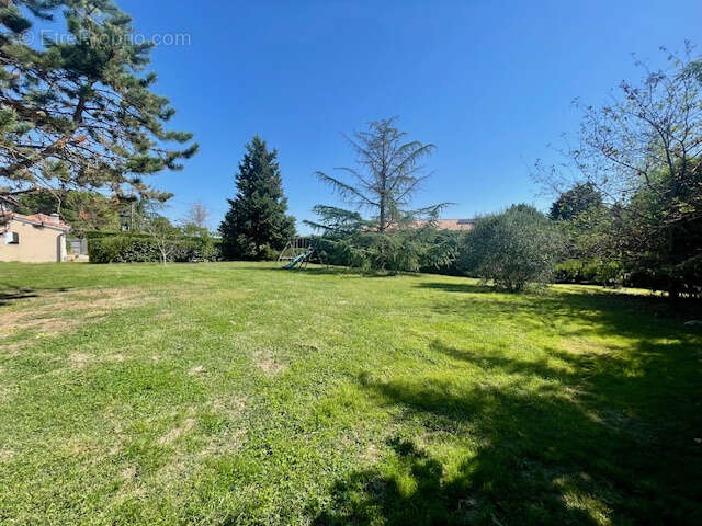 Maison à MONTBARTIER