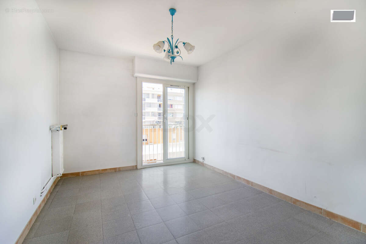 Toulon mourillon - port marchand - appartement 3 pieces - 2 chambres - balcon - photo 18