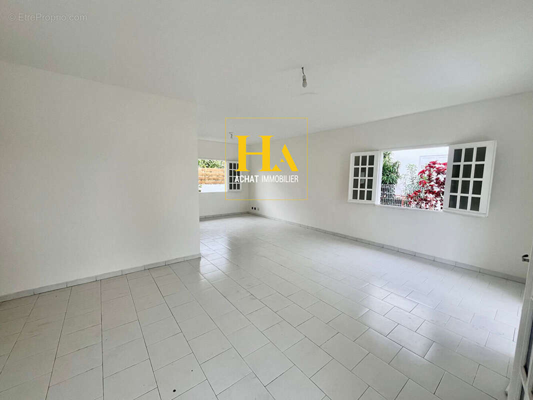 Maison à SAINT-PIERRE