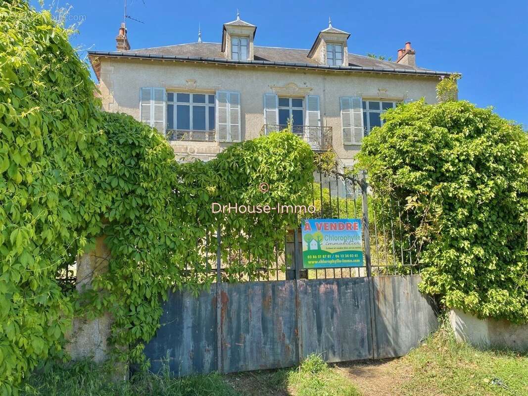 Maison 223 m² à Sainte-Colombe  - photo 28