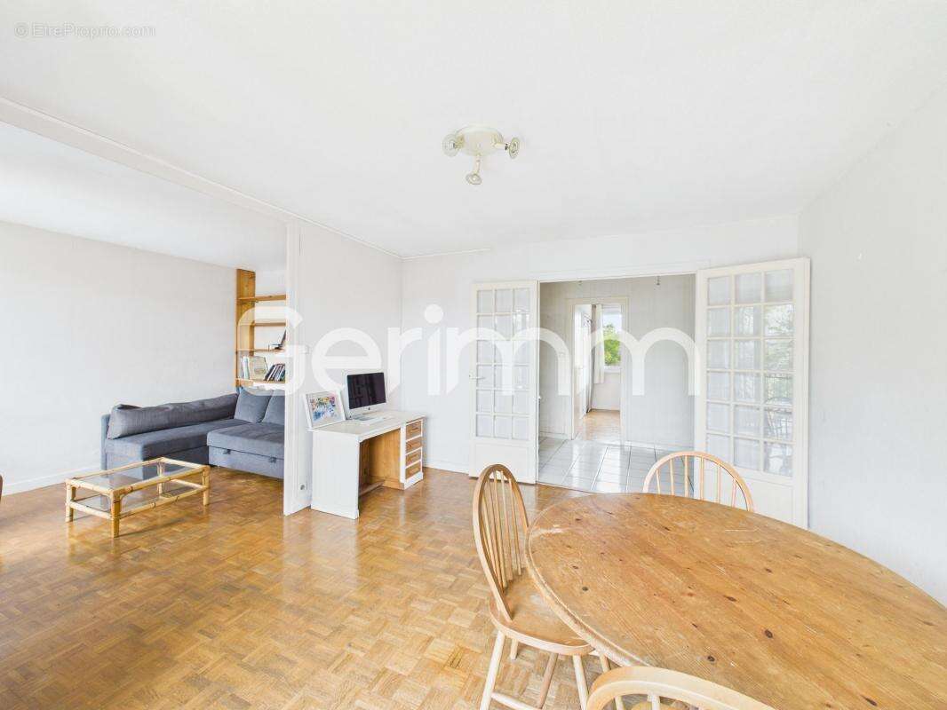 Appartement à MEYLAN