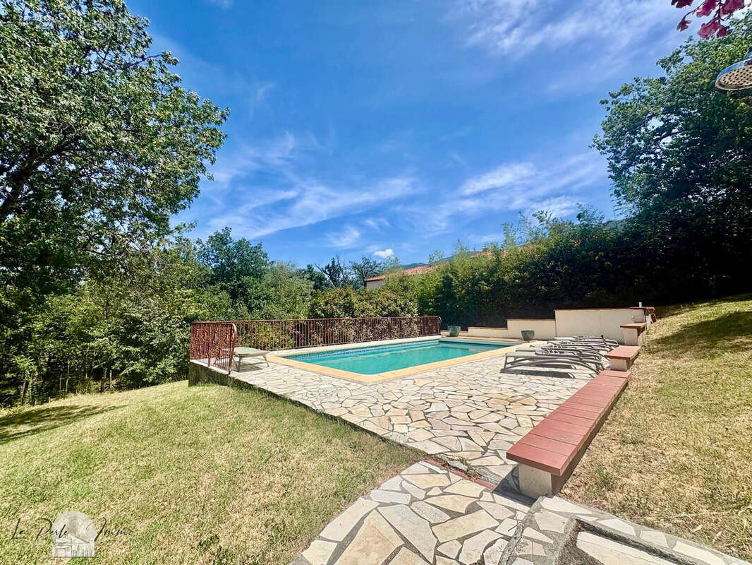 Magnifique Mas rénové avec piscine sur terrain 4000 m2 - photo 5