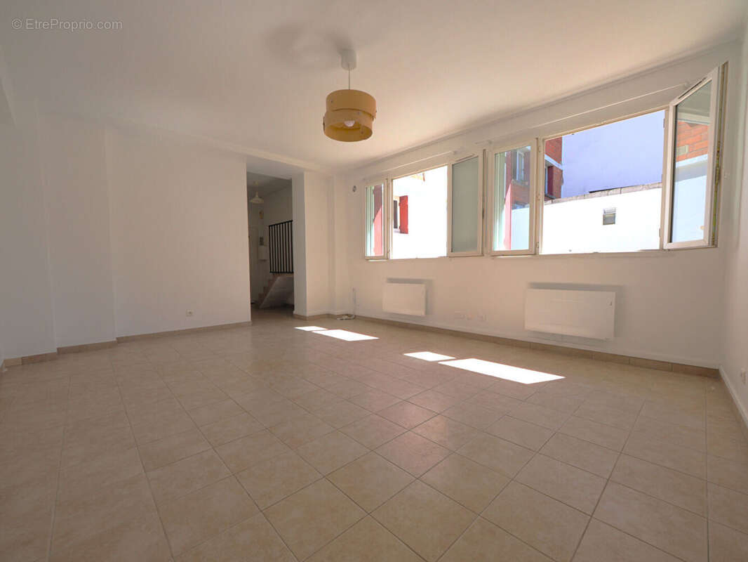 Appartement à ROMAINVILLE