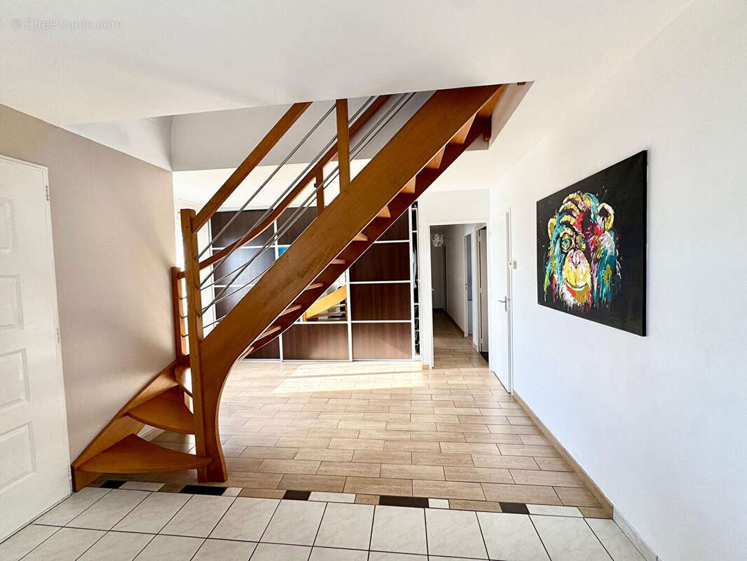 Maison à LES PONTS-DE-CE