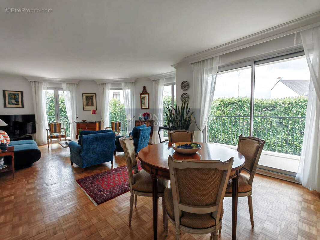 Appartement à VERSAILLES