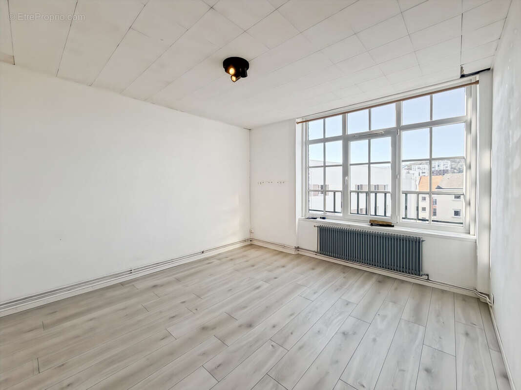 CHAMBRE 1 - Appartement à ELBEUF