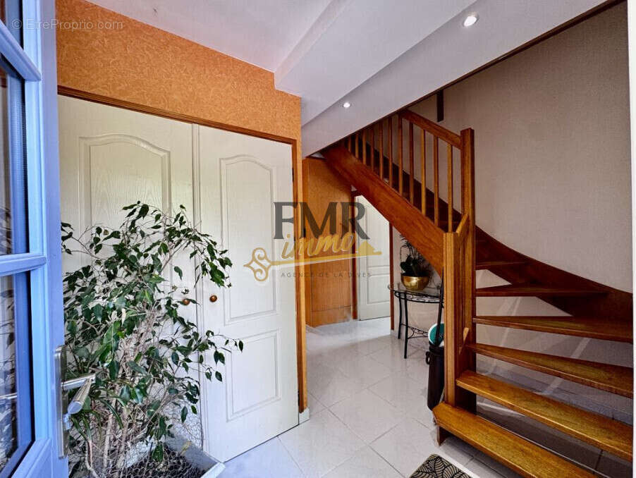 Maison à MAGNY-LA-CAMPAGNE