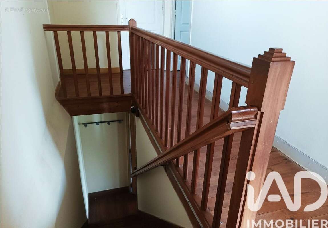 Maison 151 m² à Soulignonne  - photo 7