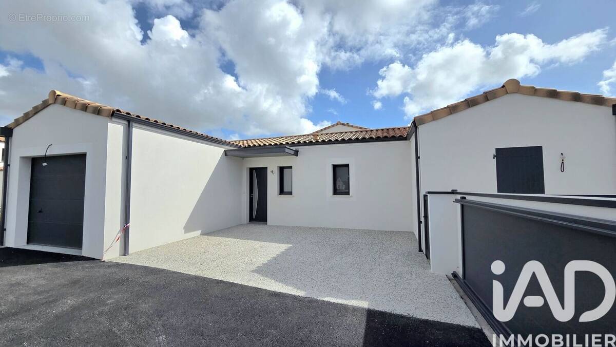 Photo 1 - Maison à BREUILLET