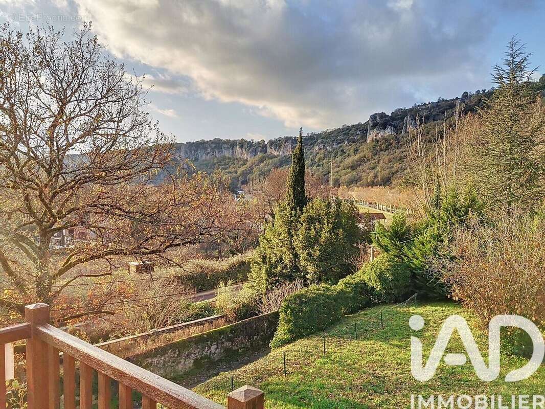 Maison 231 m² à Saint-Gery  - photo 8