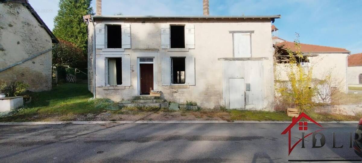 Maison à COLOMBEY-LES-DEUX-EGLISES