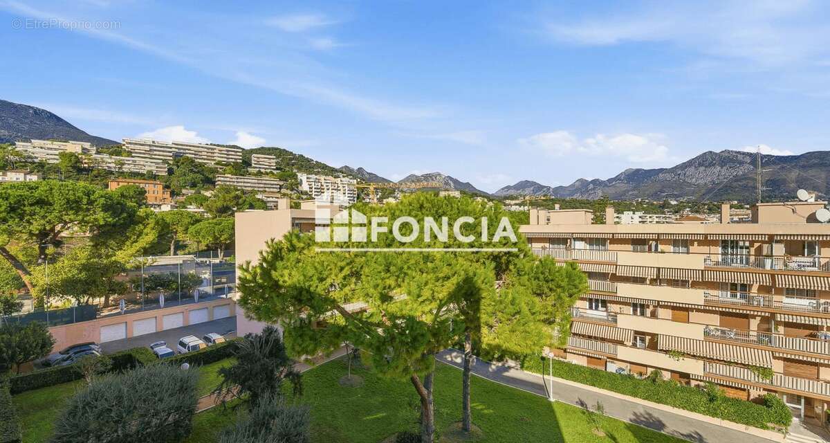 Appartement à ROQUEBRUNE-CAP-MARTIN