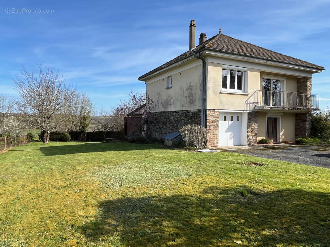 Charmante maison familiale avec jardin fleuri et garage - photo 3