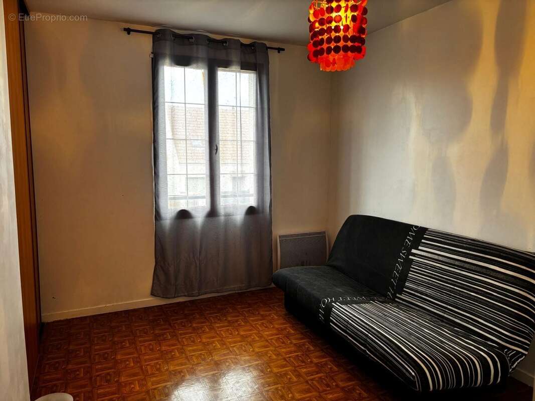 Maison à ISSOU