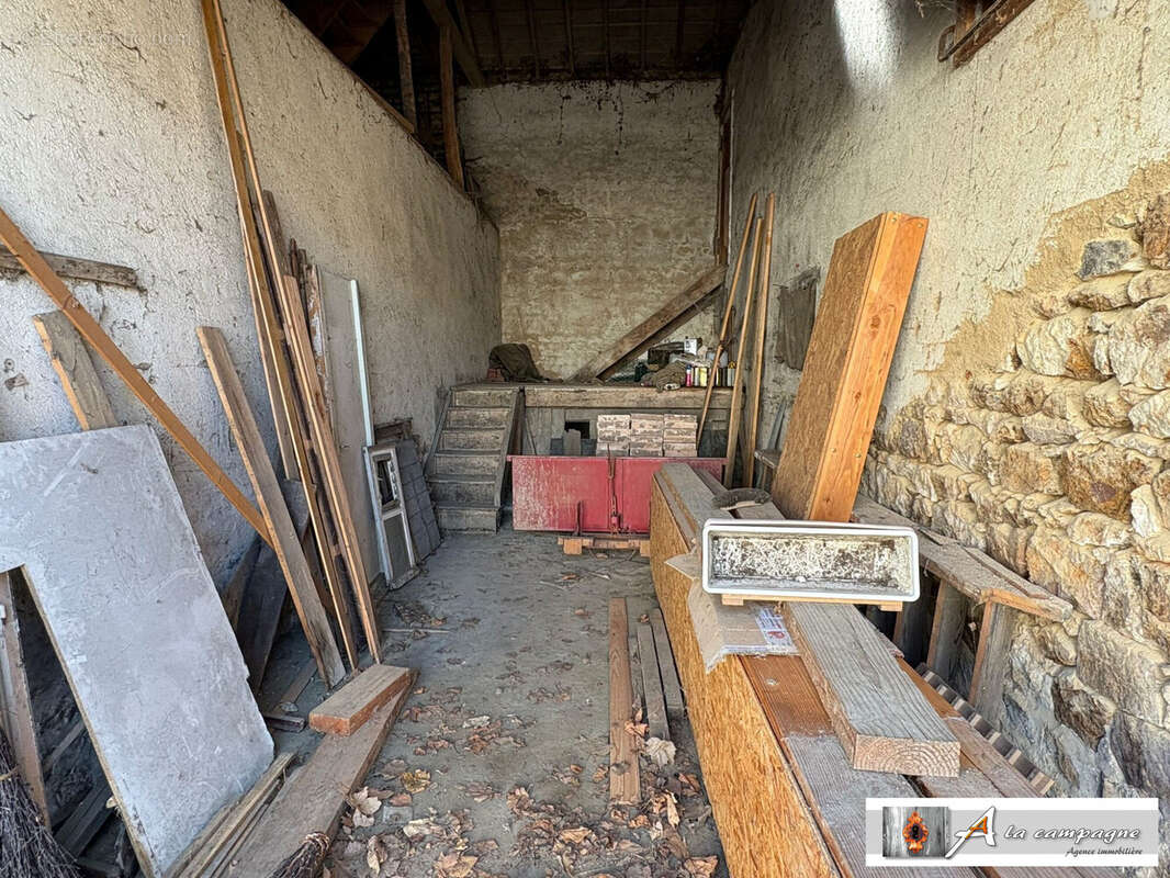Maison à SAINT-MAURICE-PRES-PIONSAT