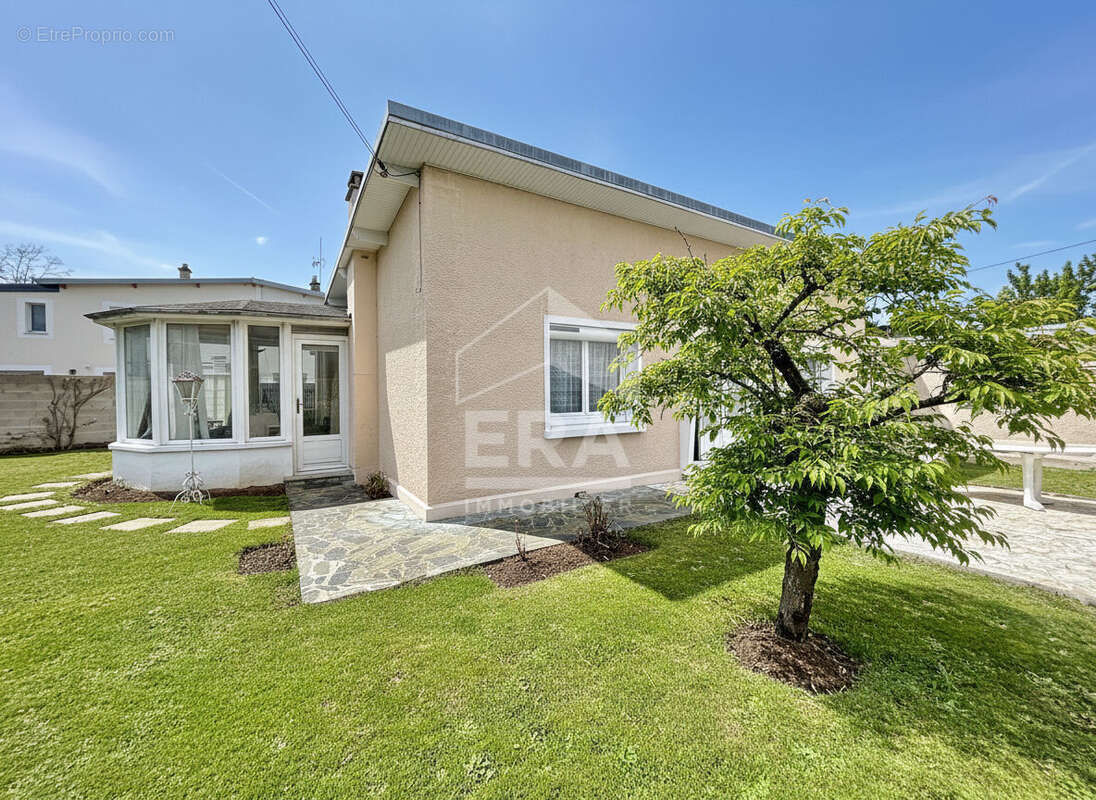 Maison à PONTAULT-COMBAULT