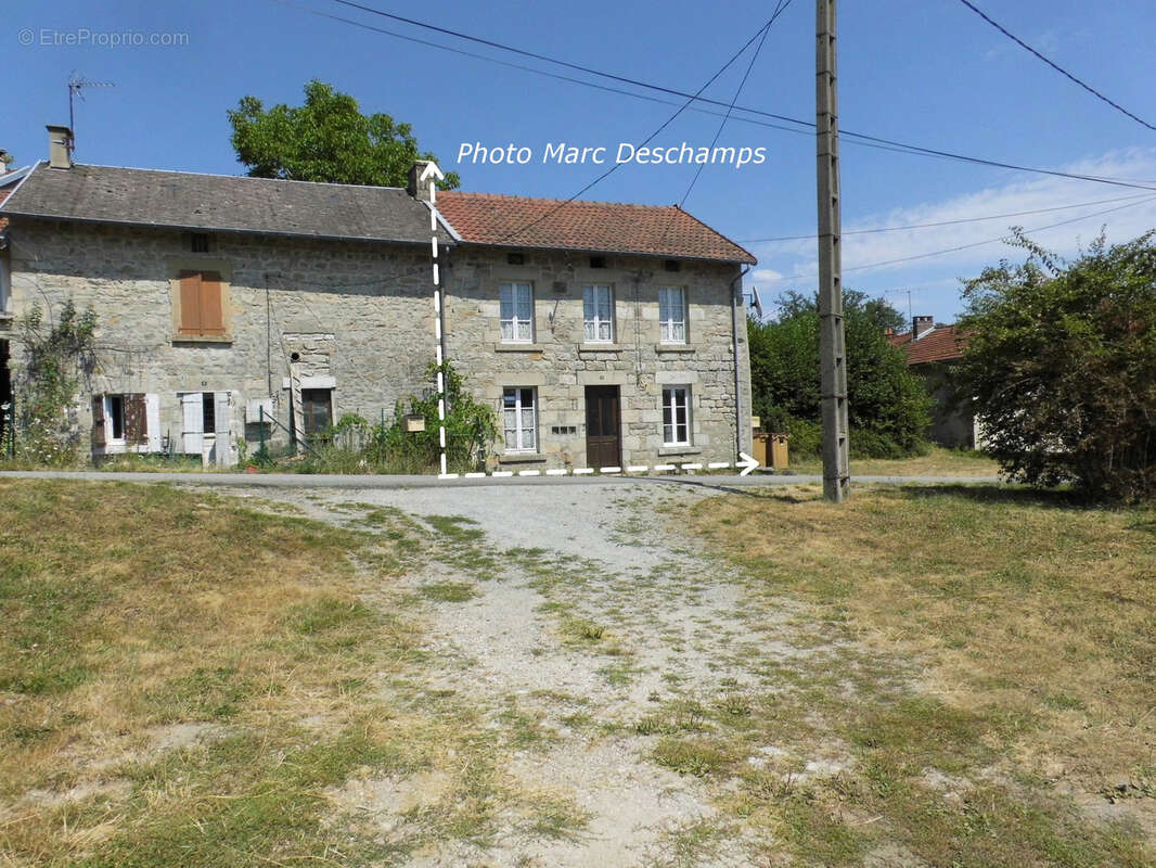 Maison à SAINT-JUNIEN-LA-BREGERE