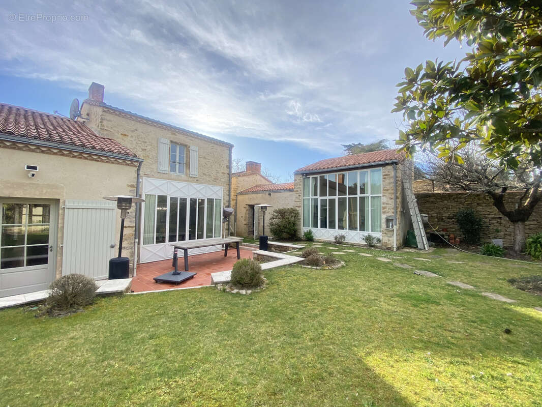 Maison à TALMONT-SAINT-HILAIRE