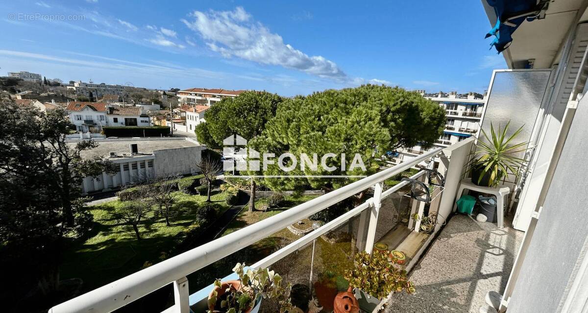 Appartement à MARSEILLE-8E