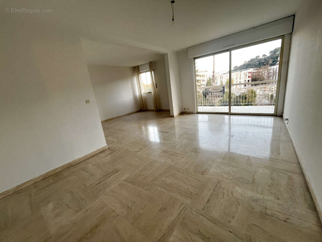 Appartement à CAGNES-SUR-MER