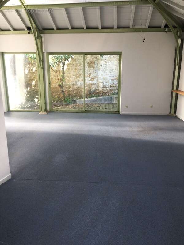 Loft, local commercial ou bureau, cœur de ville, rez de chaussée - photo 8