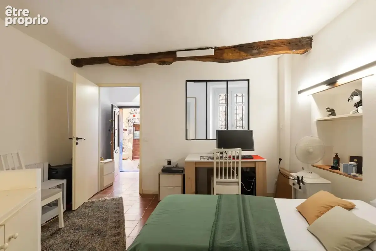 Tourrettes-sur-Loup - Maison de village rénovée avec vaste cave de 40 m² - photo 10