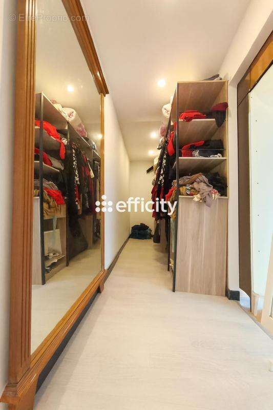 Maison à CHAMPIGNY-LE-SEC