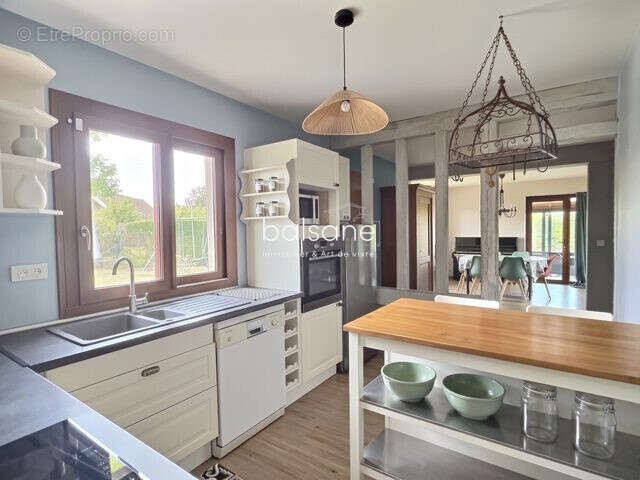 Maison 140 m² à Bourg-Achard  - photo 5
