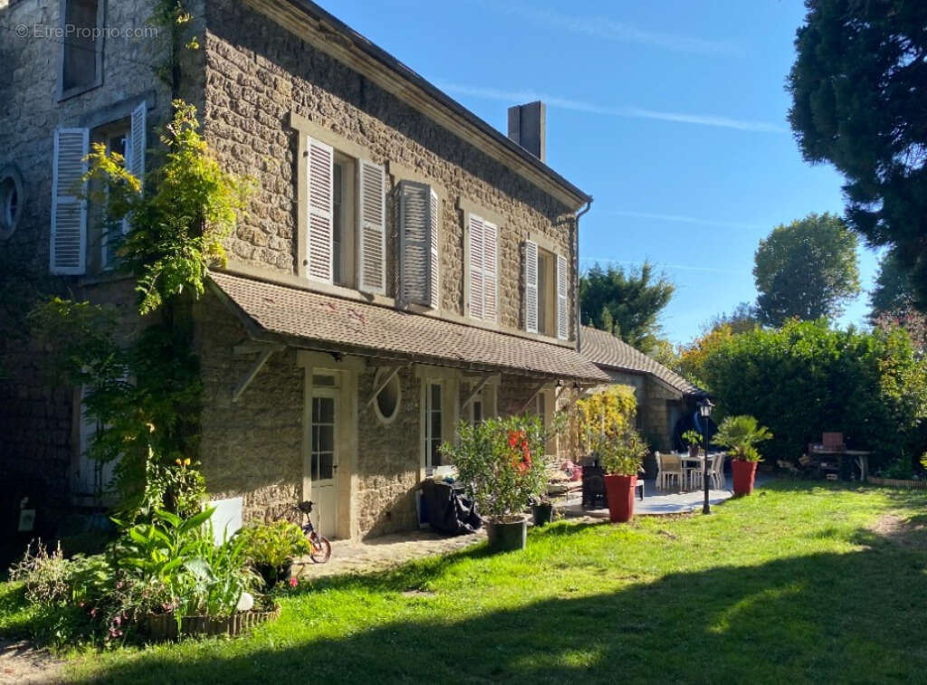 Maison à L&#039;ISLE-ADAM