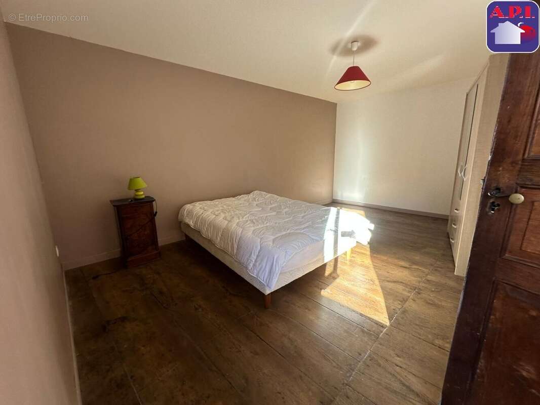 Maison à SAINT-JEAN-DU-CASTILLONNAIS