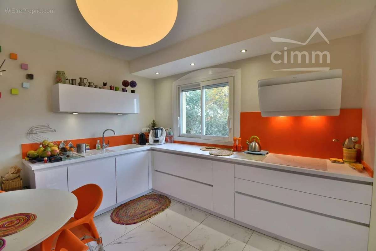 Maison à LAROQUE-DES-ALBERES