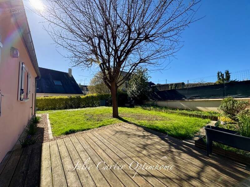 Maison à SABLE-SUR-SARTHE