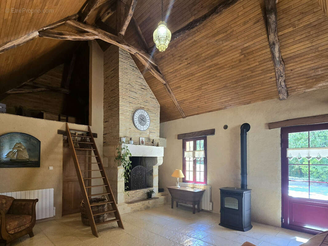Maison 204 m² à Fraisse  - photo 4