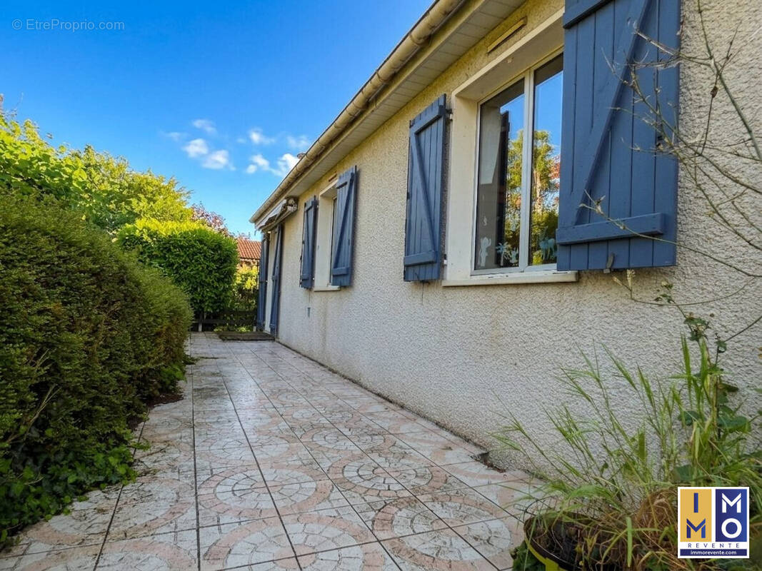 Maison à BRECY