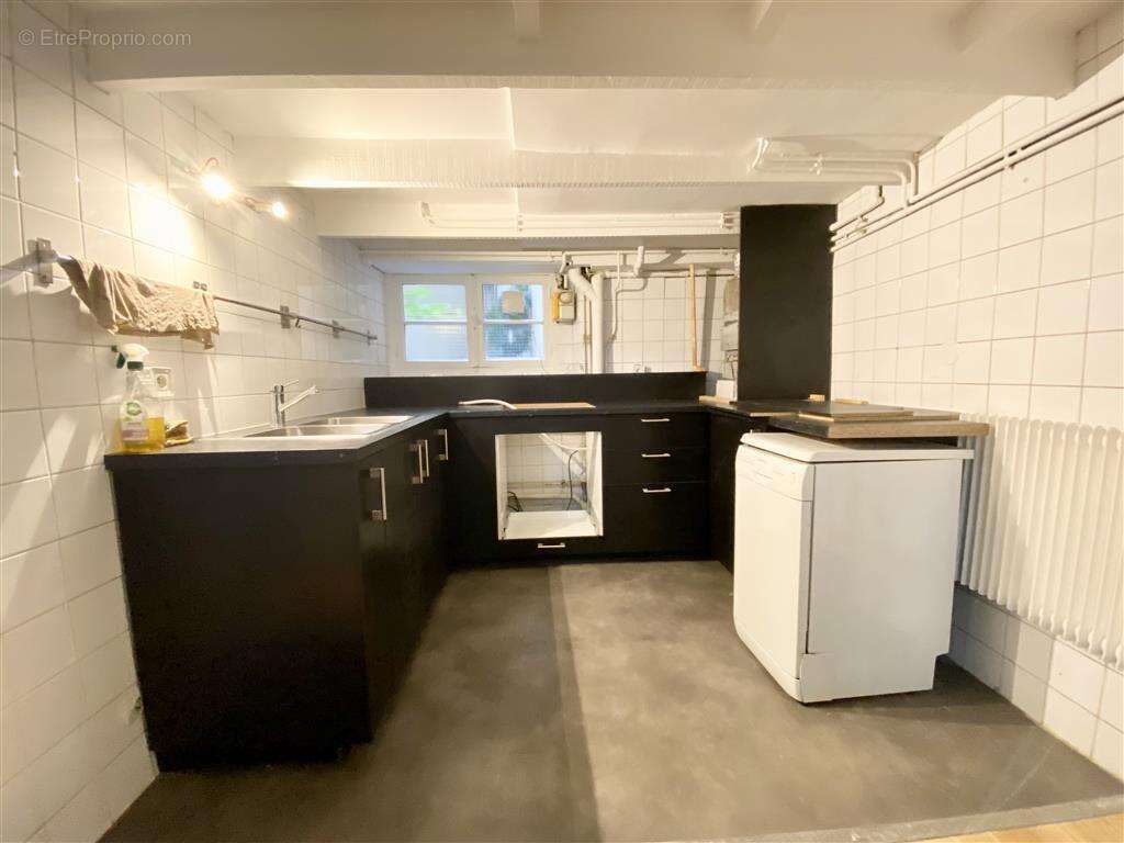 Appartement à PARIS-3E