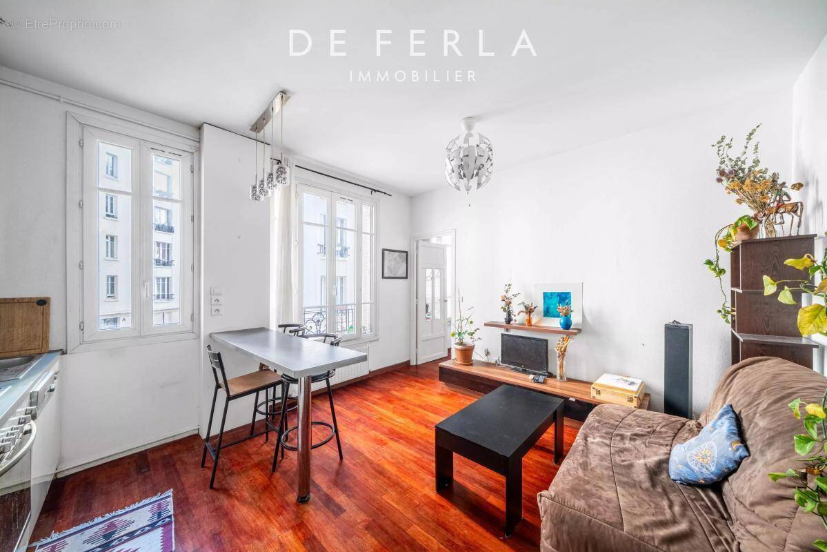 Appartement à PARIS-18E