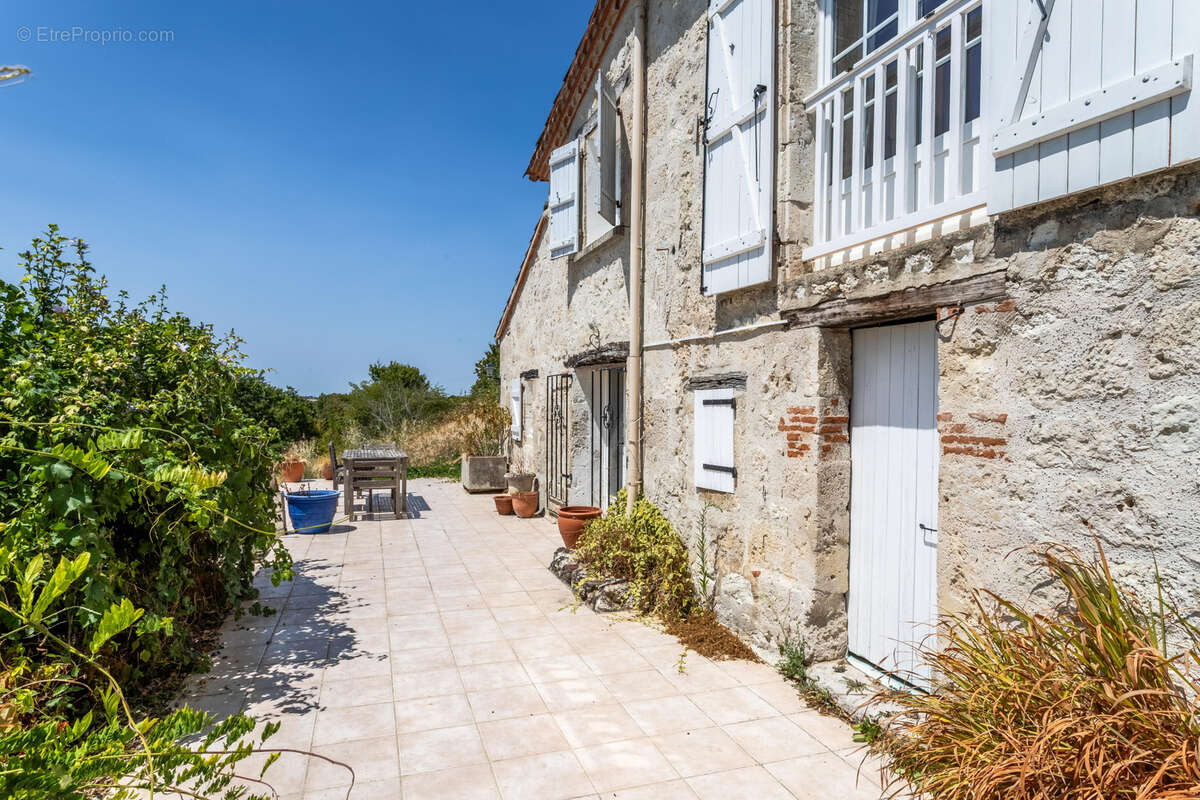 Maison de campagne avec annexe et piscine - photo 32