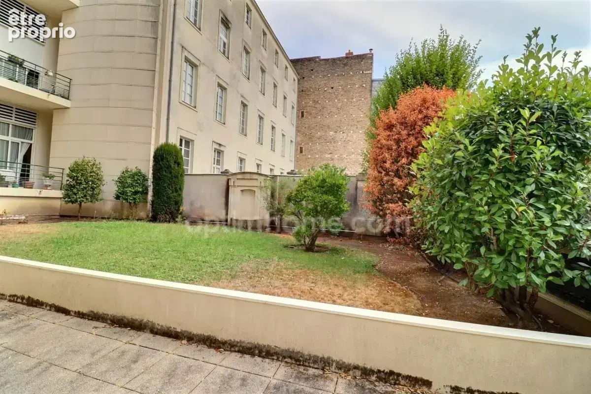 EXCLUSIVITÉ - Appartement T2 59 m² au calme absolu avec terrasse de 16 m² - Nantes Centre (Rue Tournefort) - photo 8