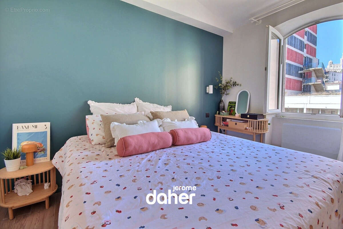 Appartement à MARSEILLE-6E