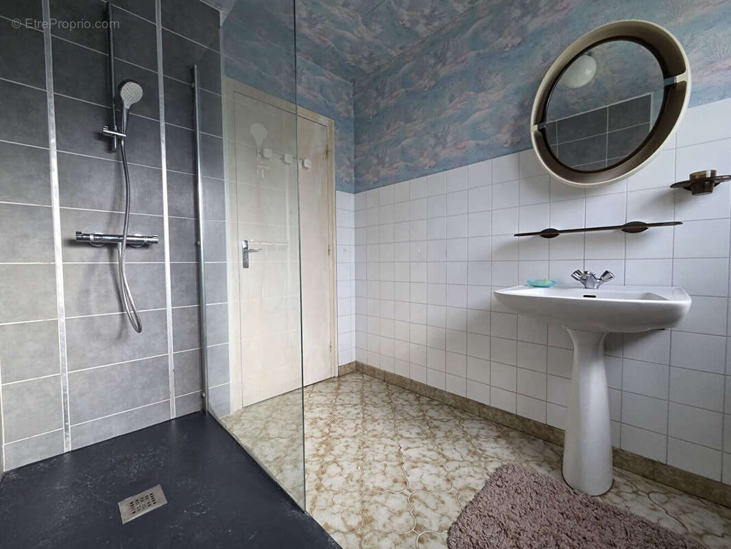 Maison à SAINT-RENAN