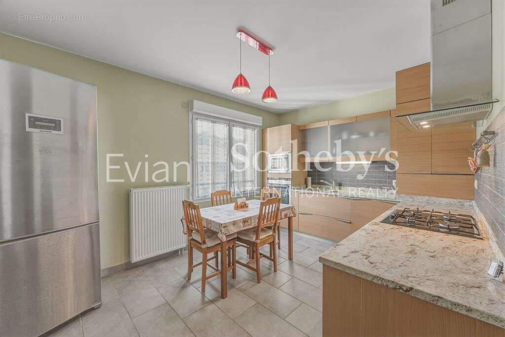 Evian centre ville appartement t4 vue lac - photo 6
