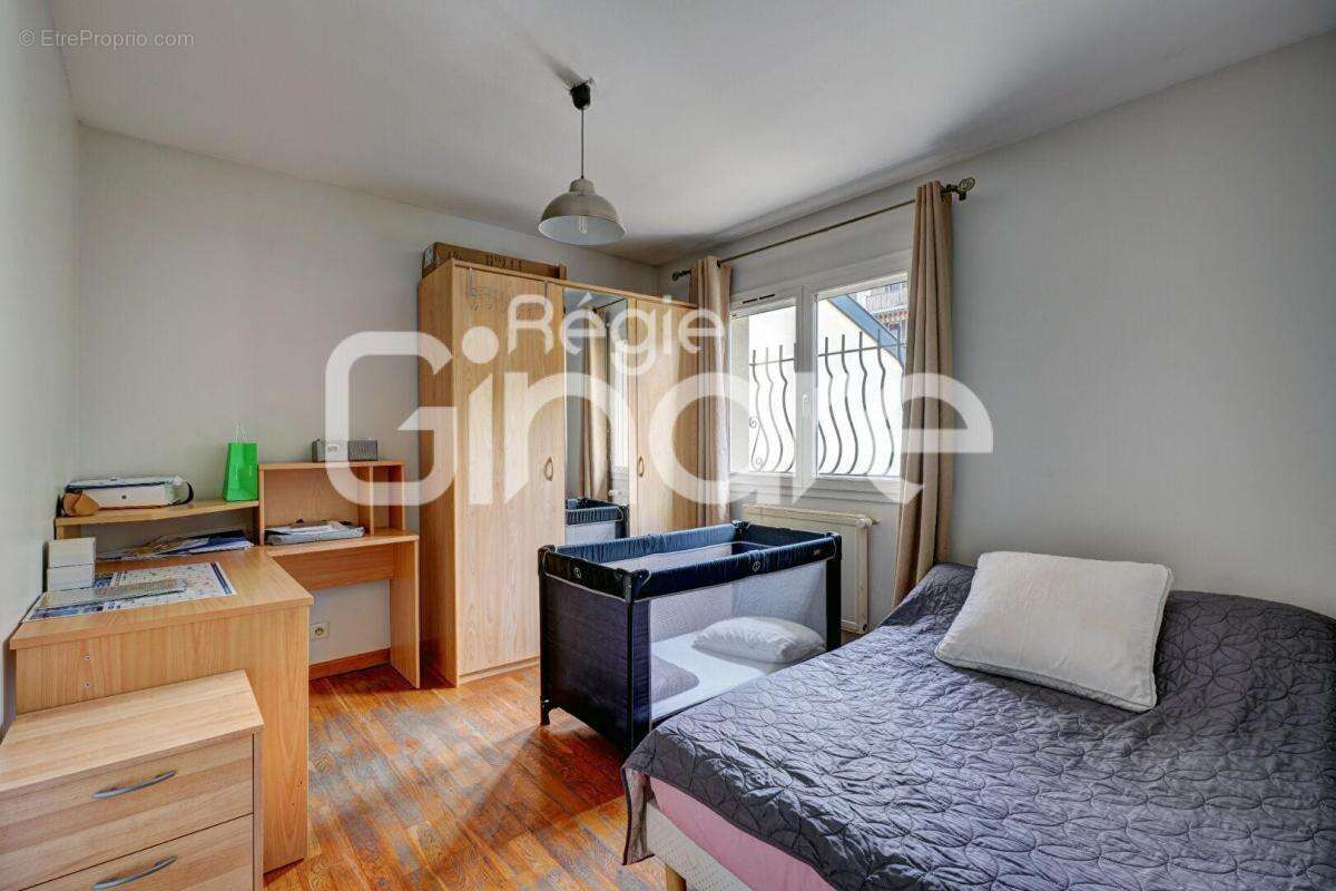 Maison à VILLEURBANNE