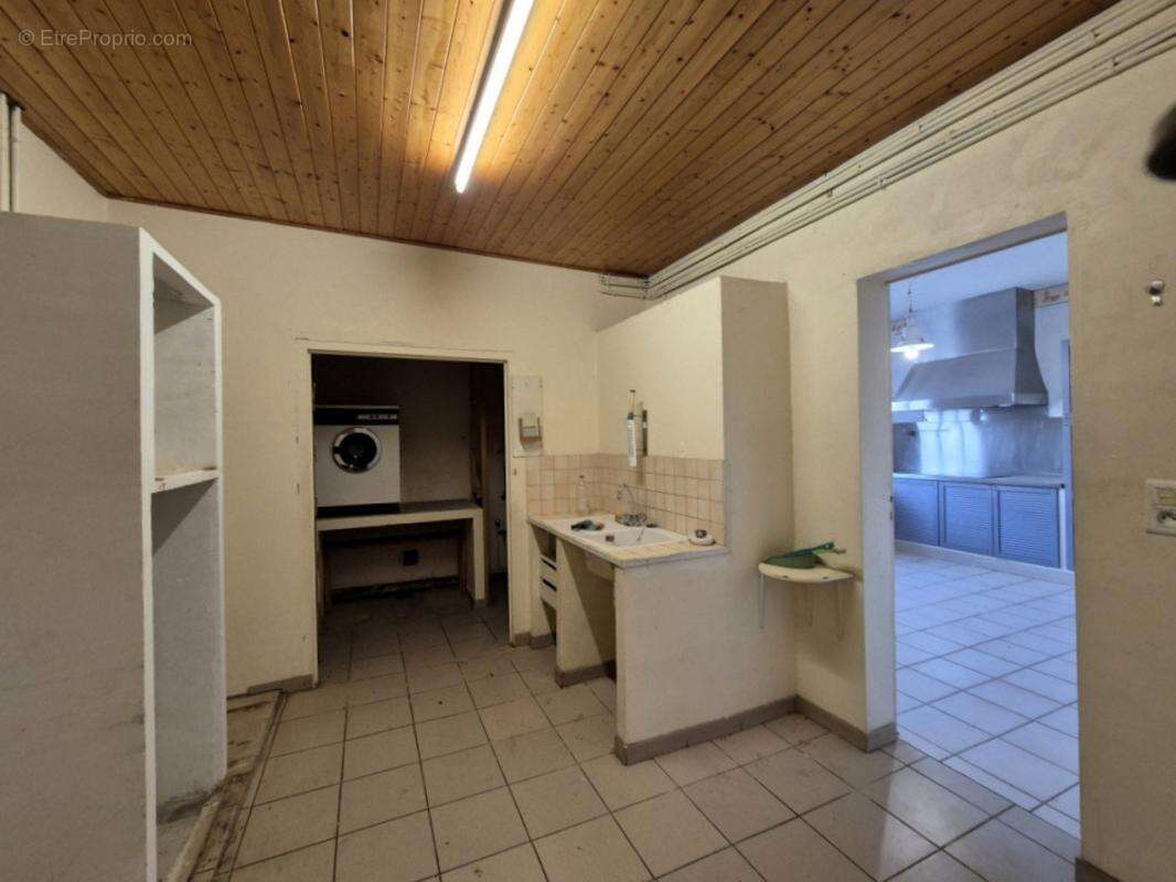 Plain-pied, jardin clos, garage, à Condom (32100) - photo 12