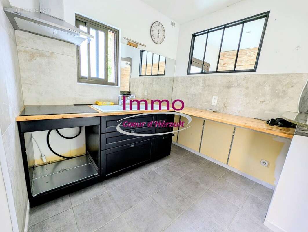 Appartement à MOUREZE