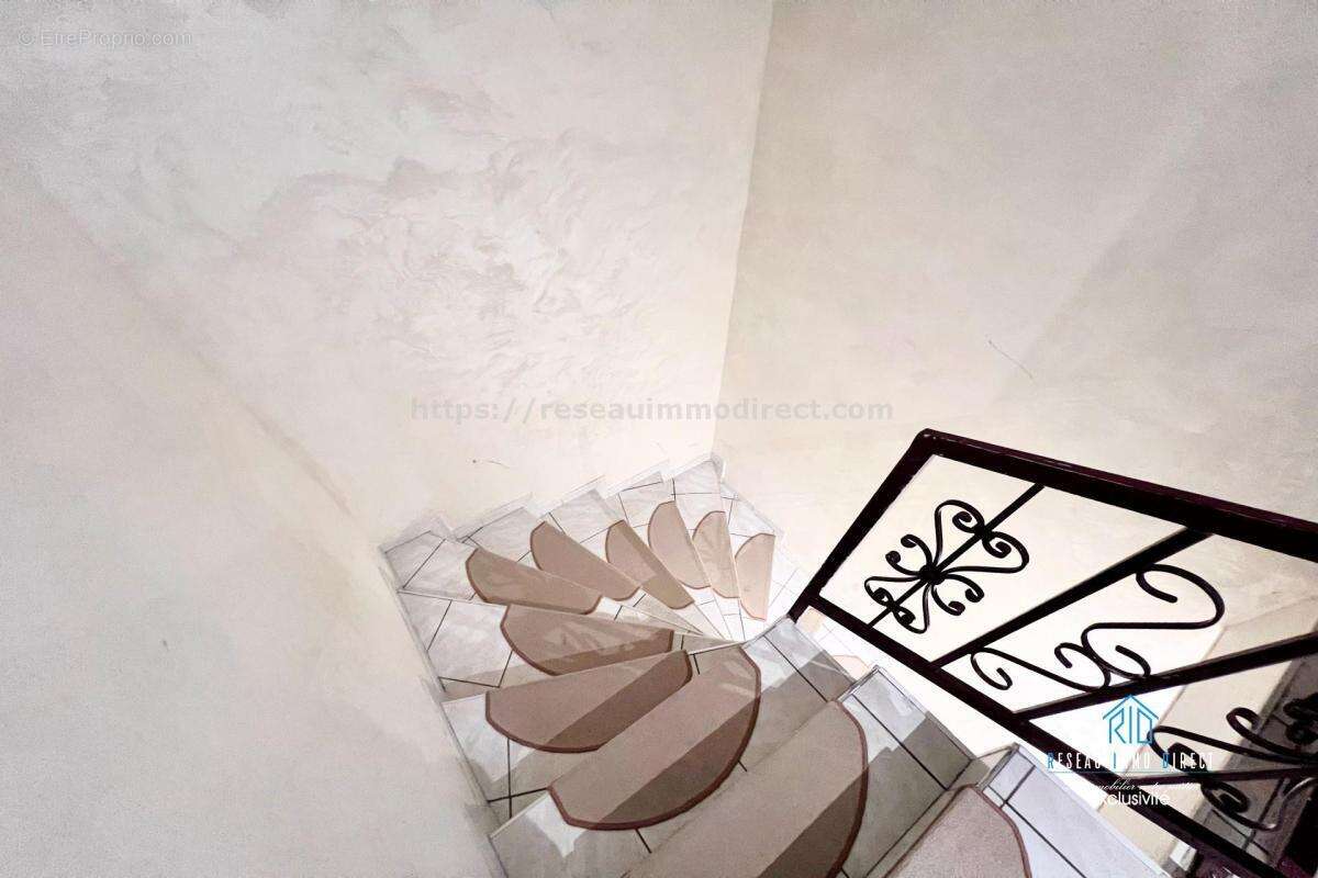 Maison à SAINT-JEAN-DE-MOIRANS