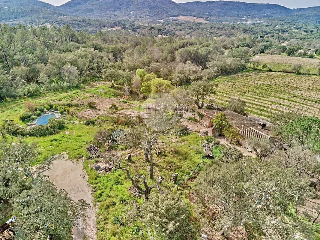 Maison à PLAN-DE-LA-TOUR